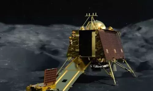 चंद्रमा पर एकदम छोटू सा दिख रहा चंद्रयान 3 का विक्रम लैंडर , ISRO ने जारी की तस्वीर चंद्रमा पर एकदम छोटू सा दिख रहा चंद्रयान 3 का विक्रम लैंडर , ISRO ने जारी की तस्वीर