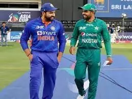 एशिया कप: भारत-पाकिस्तान मैच के नियमों में बदलाव, अगर बारिश ने डाला खलल तो रिजर्व डे पर पूरा होगा मैच एशिया कप: भारत-पाकिस्तान मैच के नियमों में बदलाव, अगर बारिश ने डाला खलल तो रिजर्व डे पर पूरा होगा मैच