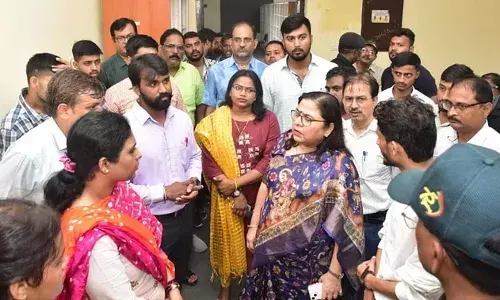 गोरखपुर विश्वविद्यालय: प्रतिनिधिमंडल में अनुपस्थित मिले कर्मचारी, कुलपति ने मांगा जवाब