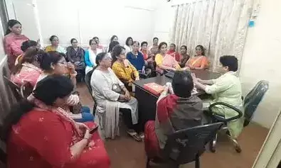 21 सितंबर को महिला कांग्रेस ने विभिन्न मुद्दों को लेकर मुख्यमंत्री आवास प्रस्थान करने का निश्चय लिया है 21 सितंबर को महिला कांग्रेस ने विभिन्न मुद्दों को लेकर मुख्यमंत्री आवास प्रस्थान करने का निश्चय लिया है