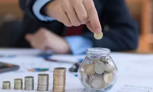 एसबीआई रिसर्च का दावा: ब्याज दरें कम होने से बचत घटी, लोगों ने प्रॉपर्टी में किया निवेश एसबीआई रिसर्च का दावा: ब्याज दरें कम होने से बचत घटी, लोगों ने प्रॉपर्टी में किया निवेश