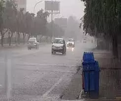 दिल्ली एनसीआर मौसम: दिल्ली-एनसीआर में बारिश शुरू, मौसम हुआ सुहावना; लोगों को गर्मी से राहत मिली दिल्ली एनसीआर मौसम: दिल्ली-एनसीआर में बारिश शुरू, मौसम हुआ सुहावना; लोगों को गर्मी से राहत मिली