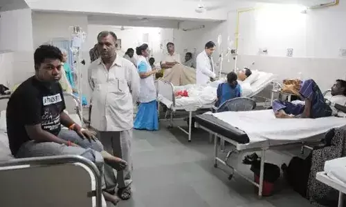 उत्तराखंड सरकार मरीज के साथ तीमारदार को भी आवास की सुविधा देने जा रही है। उत्तराखंड सरकार मरीज के साथ तीमारदार को भी आवास की सुविधा देने जा रही है।