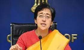 Delhi News:  अधिकारियों को धमका रहे हैं सतर्कता विभाग के अफसर; कैबिनेट मंत्री आतिशी का बड़ा दावा। Delhi News:  अधिकारियों को धमका रहे हैं सतर्कता विभाग के अफसर; कैबिनेट मंत्री आतिशी का बड़ा दावा।