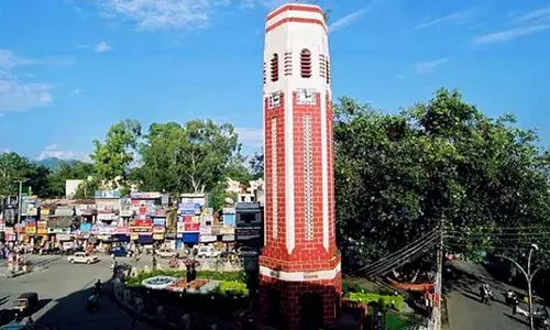 राजधानी देहरादून में भूकंप के बढ़ते खतरों के बीच मसूरी देहरादून विकास प्राधिकरण ने नए डिजिटल मास्टर प्लान में दून से गुजर रही भूकंप रेखा से 50 मीटर दूरी तक भवनों के निर्माण पर रोक लगाई है। राजधानी देहरादून में भूकंप के बढ़ते खतरों के बीच मसूरी देहरादून विकास प्राधिकरण ने नए डिजिटल मास्टर प्लान में दून से गुजर रही भूकंप रेखा से 50 मीटर दूरी तक भवनों के निर्माण पर रोक लगाई है।
