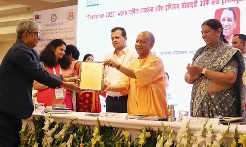 Lucknow News : सीएम योगी ने कहा, ब्लड डोनेशन के बारे में आम नागरिकों को जागरूक करें विशेषज्ञ