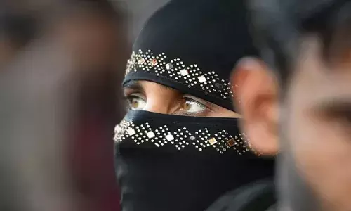 मेरठ क्राइम रिपोर्ट: पहले पत्नी को पीटा, फिर तलाक देकर घर से निकाला, पढ़ें अपराध की ये पांच घटनाएं मेरठ क्राइम रिपोर्ट: पहले पत्नी को पीटा, फिर तलाक देकर घर से निकाला, पढ़ें अपराध की ये पांच घटनाएं