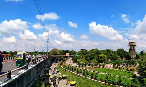 Gorakhpur News: बिना बरसे वापस लौटा दक्षिण-पश्चिम मानसून, अब पूरे महीने सताएगी गर्मी Gorakhpur News: बिना बरसे वापस लौटा दक्षिण-पश्चिम मानसून, अब पूरे महीने सताएगी गर्मी