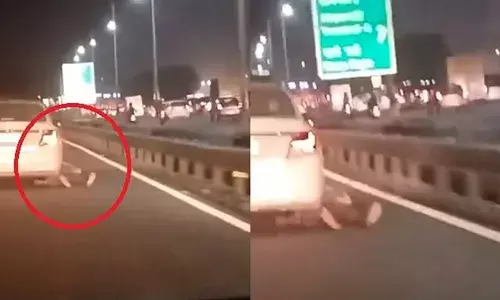 दिल्ली में सनसनीखेज वारदात: बदमाशों ने लूट के बाद कार चालक की सड़क पर घसीटकर की हत्या, वीडियो देख दहल जाएंगे