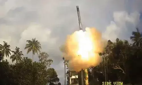 Brahmos Missile: IAF ने सतह से सतह मार करने वाली ब्रह्मोस मिसाइल का किया सफल परीक्षण, सेना की बढ़ेगी ताकत