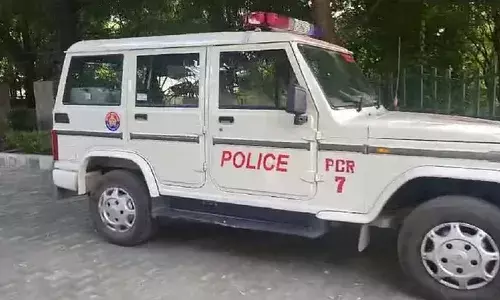 छात्रा से बर्बरता: स्कूल में छात्रों ने लात-घूंसों से पीटा, जमीन पर पटका, लड़की ने छेड़छाड़ का किया था विरोध