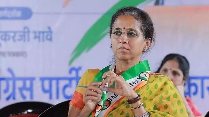 Politics: बेटी को गाजा भेजेंगे शरद पवार, असम CM के बयान पर बिफरीं सुप्रिया सुले, कहा- हमारा DNA एक सा, पर.. Politics: बेटी को गाजा भेजेंगे शरद पवार, असम CM के बयान पर बिफरीं सुप्रिया सुले, कहा- हमारा DNA एक सा, पर..