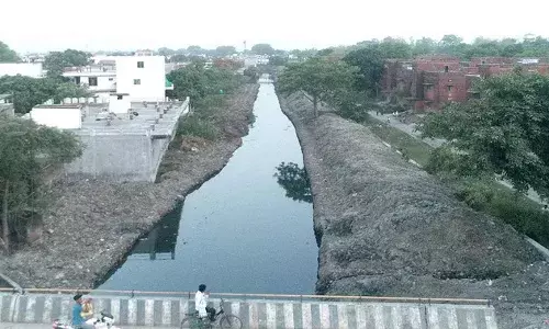 Gorakhpur: सीएम के निर्देश पर बदला गोड़धोइया नाले का लेआउट, अधिकतर मकानों को बचाने की कवायद Gorakhpur: सीएम के निर्देश पर बदला गोड़धोइया नाले का लेआउट, अधिकतर मकानों को बचाने की कवायद