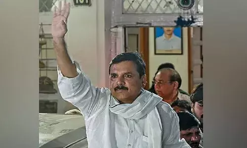 Liquor Scam: दिल्ली हाईकोर्ट से AAP सांसद संजय सिंह को बड़ा झटका, गिरफ्तारी के खिलाफ दाखिल याचिका खारिज