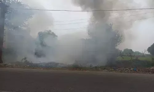 Pollution NCR : नोएडा-ग्रेटर नोएडा में बिगड़ेंगे हालात, जानकार बोले- एक्यूआई 400 के पार जाने के आसार Pollution NCR : नोएडा-ग्रेटर नोएडा में बिगड़ेंगे हालात, जानकार बोले- एक्यूआई 400 के पार जाने के आसार