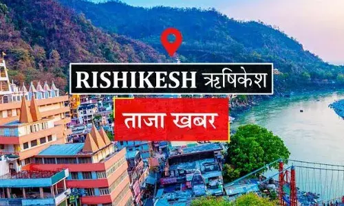 Rishikesh News: क्रैश बैरियर से टकराकर घायल हुआ मेरठ का स्कूटी सवार Rishikesh News: क्रैश बैरियर से टकराकर घायल हुआ मेरठ का स्कूटी सवार