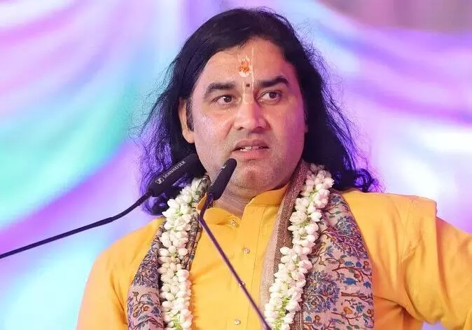 यूपी: सनातन जागृति सम्मेलन में देवकीनंदन ठाकुर, बोले- कृष्ण को मुक्त कराना है, मंदिर में बैठाना है यूपी: सनातन जागृति सम्मेलन में देवकीनंदन ठाकुर, बोले- कृष्ण को मुक्त कराना है, मंदिर में बैठाना है