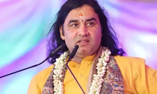 यूपी: सनातन जागृति सम्मेलन में देवकीनंदन ठाकुर, बोले- कृष्ण को मुक्त कराना है, मंदिर में बैठाना है