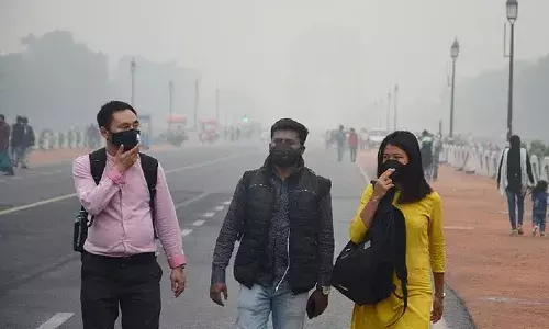 Delhi Air Pollution: दिवाली से पहले बिगड़ी दिल्ली की आबोहवा, खराब श्रेणी में पहुंचा AQI; अभी राहत के आसार कम Delhi Air Pollution: दिवाली से पहले बिगड़ी दिल्ली की आबोहवा, खराब श्रेणी में पहुंचा AQI; अभी राहत के आसार कम