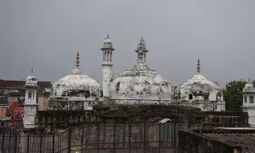 ज्ञानवापी प्रकरण: व्यास जी के तहखाने को डीएम की सुपुर्दगी मामले में नहीं हुई सुनवाई, मिली ये तारीख ज्ञानवापी प्रकरण: व्यास जी के तहखाने को डीएम की सुपुर्दगी मामले में नहीं हुई सुनवाई, मिली ये तारीख