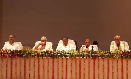 Lucknow: रक्षामंत्री राजनाथ सिंह बोले - मैं आरएसएस का कार्यकर्ता हूं, संघ के आदेश को कभी नहीं टालता Lucknow: रक्षामंत्री राजनाथ सिंह बोले - मैं आरएसएस का कार्यकर्ता हूं, संघ के आदेश को कभी नहीं टालता