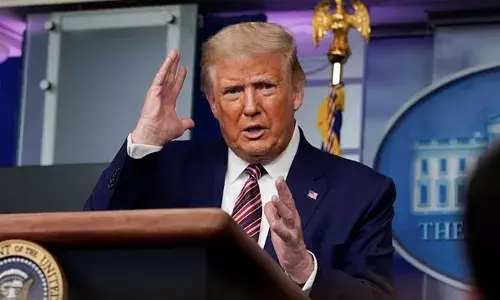 Donald Trump: मेरे बच्चों को बख्श दो, धोखाधड़ी मामले में बेटों को गवाही के लिए बुलाने पर भड़के ट्रंप Donald Trump: मेरे बच्चों को बख्श दो, धोखाधड़ी मामले में बेटों को गवाही के लिए बुलाने पर भड़के ट्रंप