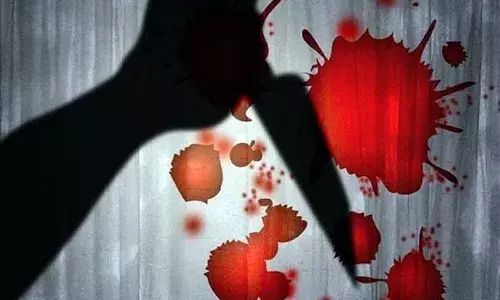 बीच-बचाव कराने पर खूनी खेल: 12वीं के छात्र का गला कटा... हमला होते ही गर्दन से फूटा खून का फव्वारा