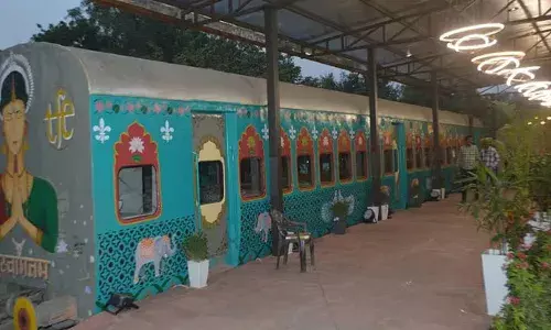 Agra: रेल हेरिटेज पार्क की अड़चन बना बिजली कनेक्शन, महाराजा स्पेशल ट्रेन जैसी सुविधाओं के साथ बनकर है तैयार