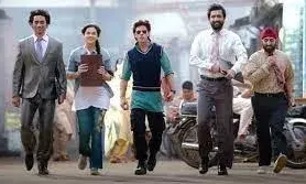 Dunki: डंकी के चार टीजर रिलीज करने की तैयारी में  शाहरुख खान! तीन ड्रॉप वीडियो को मिला U/A सर्टिफिकेट Dunki: डंकी के चार टीजर रिलीज करने की तैयारी में  शाहरुख खान! तीन ड्रॉप वीडियो को मिला U/A सर्टिफिकेट