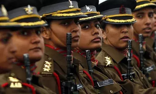 Defence: अधिकारियों की तरह महिला सैनिकों को भी मातृत्व, बच्चों की देखभाल की मिलेगी छुट्टियां, प्रस्ताव मंजूर Defence: अधिकारियों की तरह महिला सैनिकों को भी मातृत्व, बच्चों की देखभाल की मिलेगी छुट्टियां, प्रस्ताव मंजूर