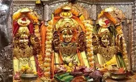 दिवाली पर इस मंदिर में होती है भारी भीड़, देश के 4 पुरातन मंदिरों में से एक है महालक्ष्मी का यह स्थान