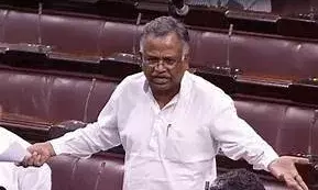 UP: कांग्रेस में शामिल हुए रवि प्रकाश वर्मा, बोले- नेताजी के बाद सपा में जनता की आवाज उठाने वालों की जगह नहीं UP: कांग्रेस में शामिल हुए रवि प्रकाश वर्मा, बोले- नेताजी के बाद सपा में जनता की आवाज उठाने वालों की जगह नहीं