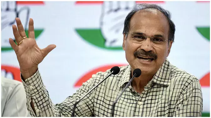 Politics: ‘मुझे अंधेरे में रखा गया’, नए CIC नियुक्त करने पर अधीर रंजन ने राष्ट्रपति को पत्र लिख जताई नाराजगी Politics: ‘मुझे अंधेरे में रखा गया’, नए CIC नियुक्त करने पर अधीर रंजन ने राष्ट्रपति को पत्र लिख जताई नाराजगी