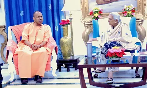 यूपी में मंत्रिमंडल विस्तार: दारा सिंह चौहान-राजभर लखनऊ पहुंचे, एक से दो और नए मंत्री ले सकते हैं शपथ यूपी में मंत्रिमंडल विस्तार: दारा सिंह चौहान-राजभर लखनऊ पहुंचे, एक से दो और नए मंत्री ले सकते हैं शपथ