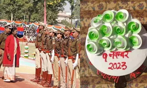 उत्तराखंड स्थापना दिवस : अलग-अलग थीम पर निकाली गई भव्य झांकियां, केक काटकर मनाया गया जश्न, देखें तस्वीरें उत्तराखंड स्थापना दिवस : अलग-अलग थीम पर निकाली गई भव्य झांकियां, केक काटकर मनाया गया जश्न, देखें तस्वीरें