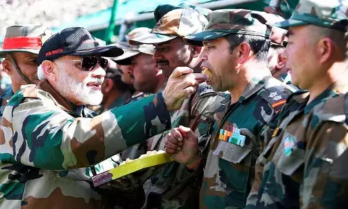 Diwali 2023: पीएम मोदी ने दिवाली पर दी शुभकामानाएं, जानें कब-कब सैनिकों के साथ मनाया पर्व