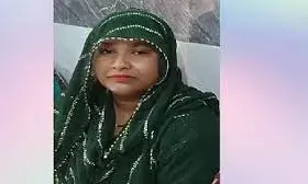 ग्राम प्रधान बनने के लिए मुस्लिम युवक से शादी करने वाली रजनी की मौत, यह रही वजह.. नाजिम ने दी मुखाग्नि ग्राम प्रधान बनने के लिए मुस्लिम युवक से शादी करने वाली रजनी की मौत, यह रही वजह.. नाजिम ने दी मुखाग्नि