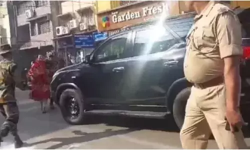 Jharkhand: पीएम मोदी की सुरक्षा में हुई चूक को लेकर तीन पुलिसकर्मी निलंबित, अचानक काफिले के सामने आई थी महिला