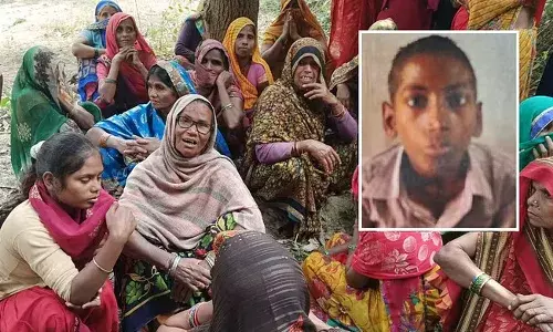 Farrukhabad: पूर्व विदेश मंत्री के बाग में लटका मिला शव, सड़ी-गली हालत में मिली बॉडी, 15 दिन से लापता था युवक