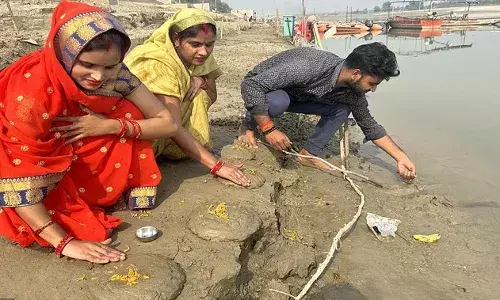 Chhath Puja 2023: गोरखपुर में घर से बाजार तक उल्लास, छठ महापर्व आज से
