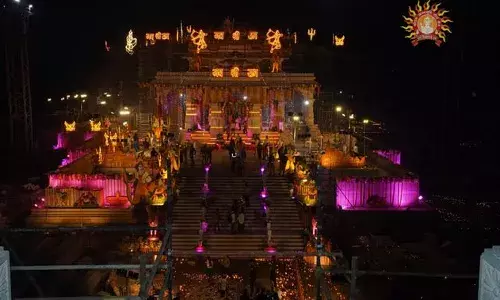 Ayodhya: प्राण प्रतिष्ठा के जरिये सोशल मीडिया पर भगवा माहौल बनाएगा संघ, युवाओं को साधने की है तैयारी Ayodhya: प्राण प्रतिष्ठा के जरिये सोशल मीडिया पर भगवा माहौल बनाएगा संघ, युवाओं को साधने की है तैयारी