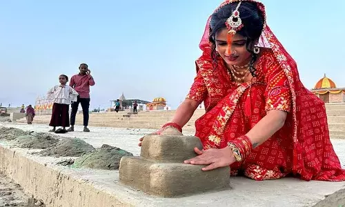 Chhath 2023: निर्जल उपवास आज, कल डूबते सूर्य की होगी पूजा; तस्वीरों में देखें तैयारियों की एक झलक