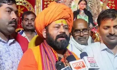 Swami Prasad : महंत राजूदास ने दिया विवादित बयान, बोले- स्वामी प्रसाद की जीभ में कैंसर, उसे काट देना चाहिए Swami Prasad : महंत राजूदास ने दिया विवादित बयान, बोले- स्वामी प्रसाद की जीभ में कैंसर, उसे काट देना चाहिए