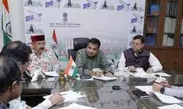 अब श्रमिकों को निकालने के लिए रोबोट का लेंगे सहारा, गडकरी ने बताए छह विकल्प