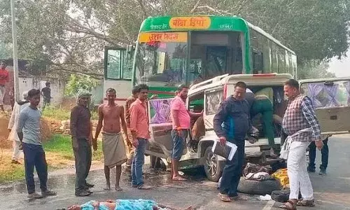 चित्रकूट में भीषण हादसा: जनरथ और बोलेरो की आमने-सामने टक्कर, बच्चे समेत पांच की मौत, 10 गंभीर घायल