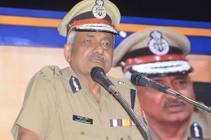 UP News: यूपी के पूर्व डीजीपी ने किया राजनीतिक पार्टी का गठन, लोकसभा चुनाव में प्रत्याशी भी उतारेंगे UP News: यूपी के पूर्व डीजीपी ने किया राजनीतिक पार्टी का गठन, लोकसभा चुनाव में प्रत्याशी भी उतारेंगे