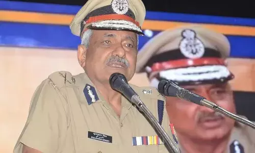 UP News: यूपी के पूर्व डीजीपी ने किया राजनीतिक पार्टी का गठन, लोकसभा चुनाव में प्रत्याशी भी उतारेंगे