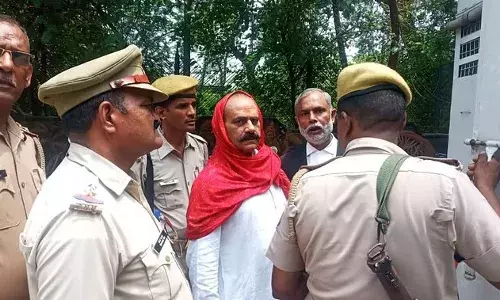 UP: जेल में बंद पूर्व विधायक विजय मिश्र की बढ़ी मुश्किलें, बेटी सीमा की 23 करोड़ से अधिक की जमीन जब्त