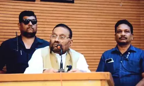 UP: क्या एनसीआरटी चीरहरण को बढ़ावा देना चाहती है? महाभारत-रामयण पढ़ाने के प्रस्ताव पर बोले स्वामी प्रसाद UP: क्या एनसीआरटी चीरहरण को बढ़ावा देना चाहती है? महाभारत-रामयण पढ़ाने के प्रस्ताव पर बोले स्वामी प्रसाद