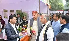 कृषि मंत्री के सामने घिरे अफसर, किसान बोले- बिजली बिल माफ, फिर भी काटे जा रहे नलकूपों के कनेक्शन |